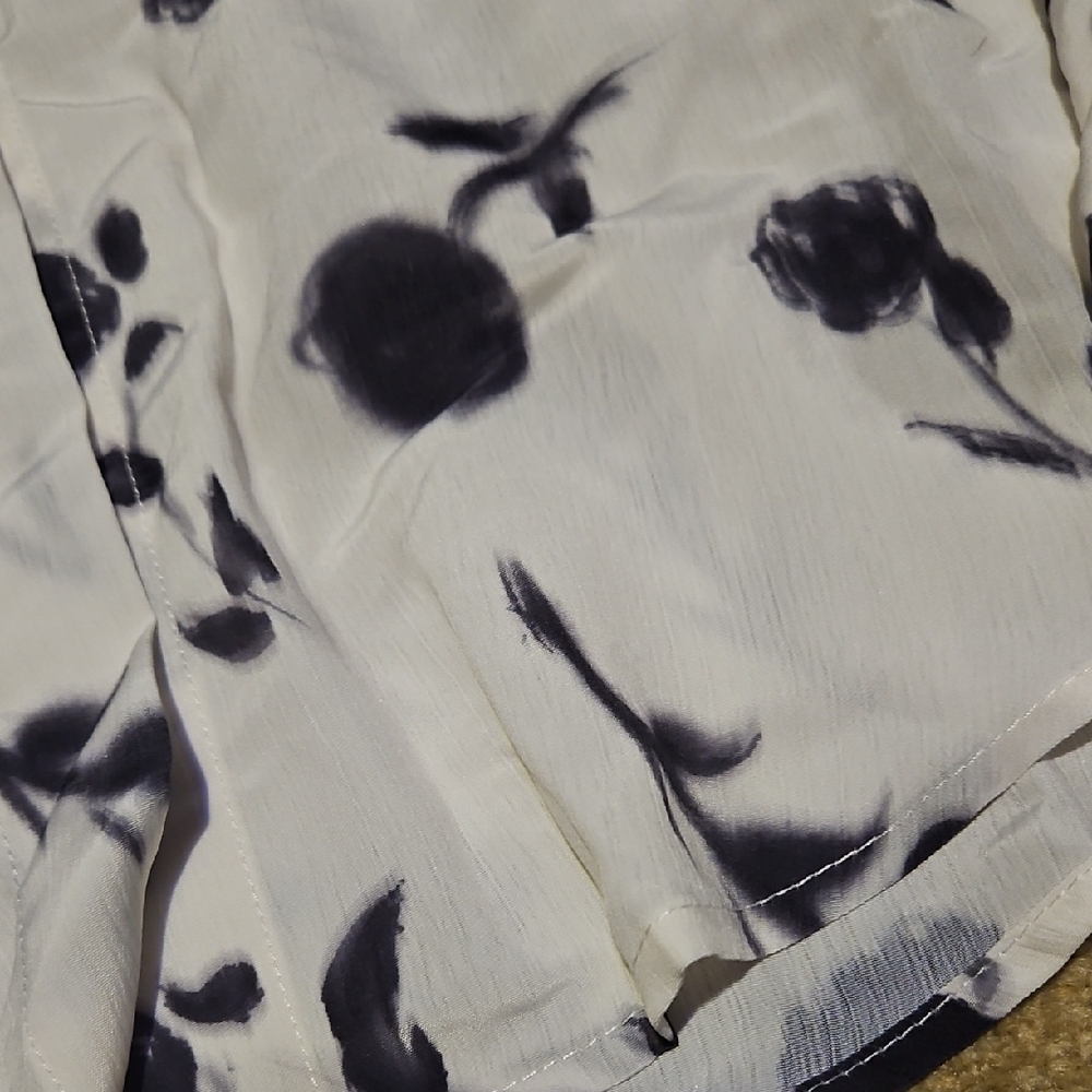 Floral Button-Up Shirt - Picture 2 of 5